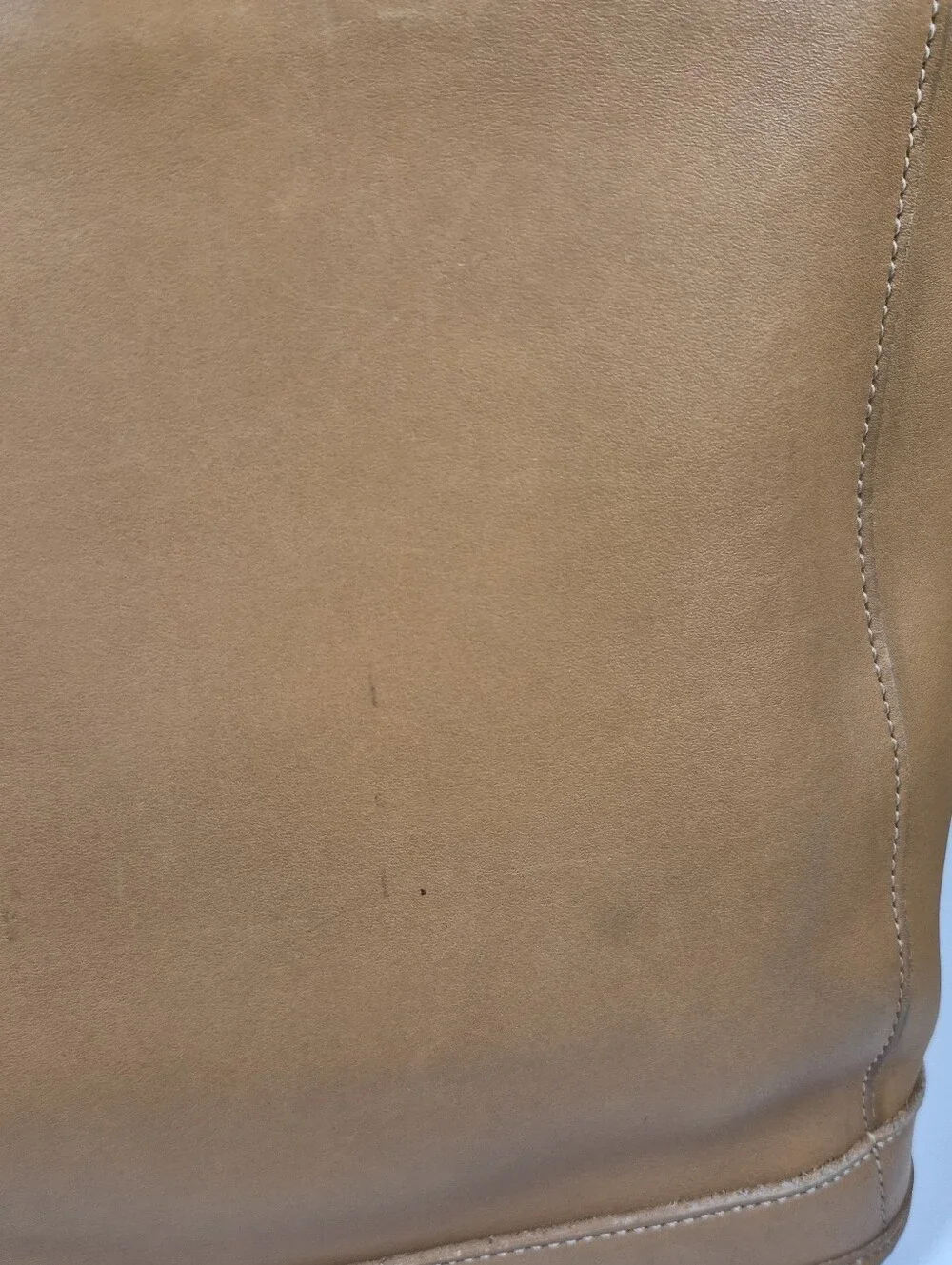 Vintage Coach Bleecker Bucket In Camel #9305 - Picture 7 of 17